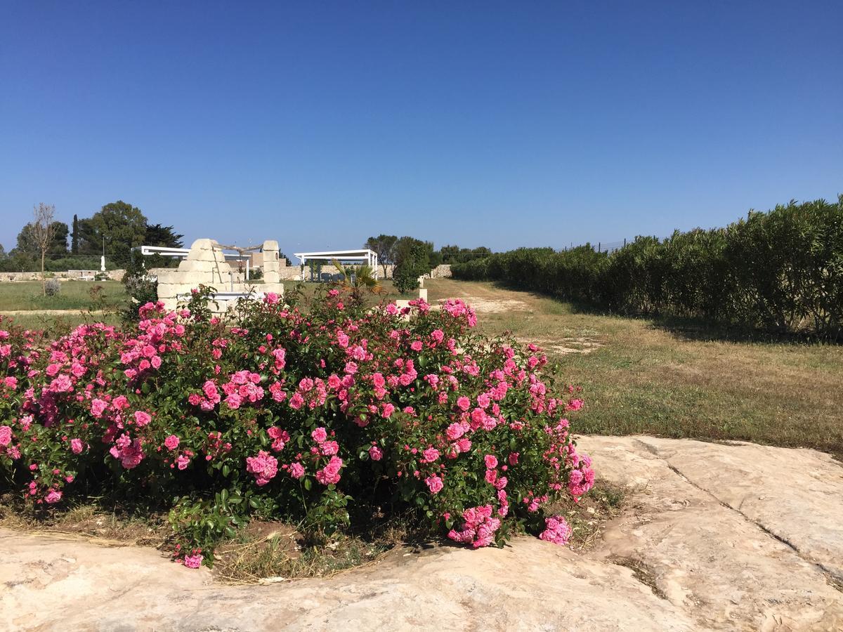 Masseria Gelsi Torre Chianca Exterior photo